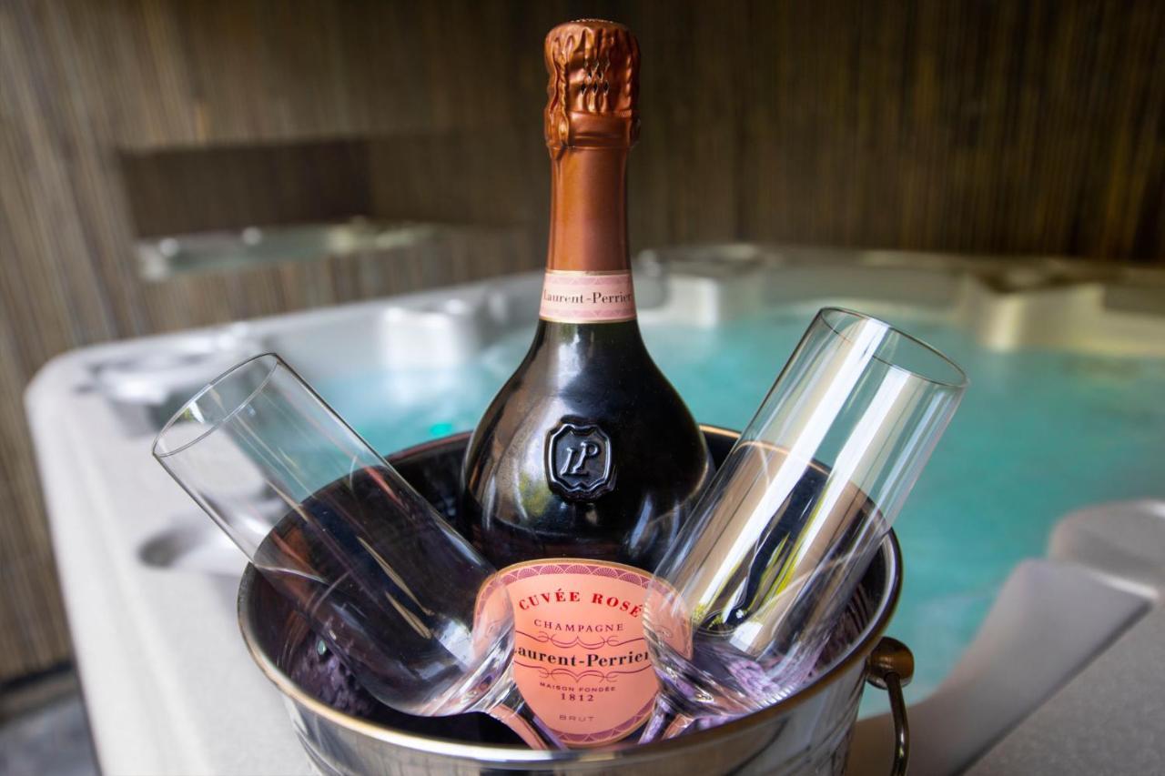 The Bells - Luxury Serviced Apartments Leeds  Ngoại thất bức ảnh