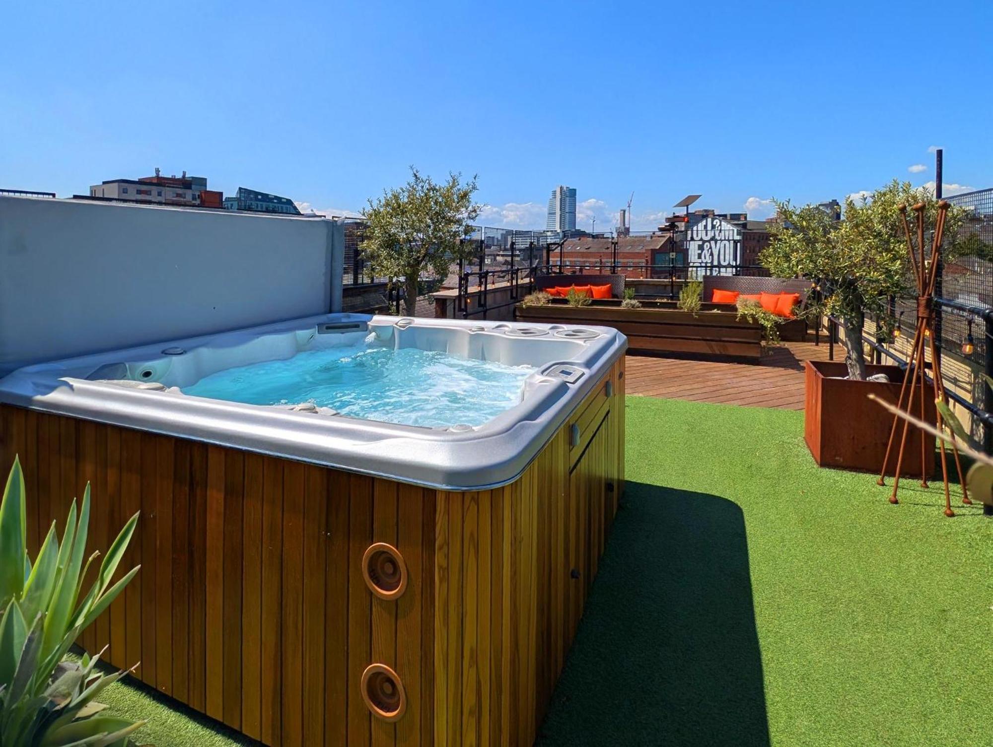 The Bells - Luxury Serviced Apartments Leeds  Ngoại thất bức ảnh