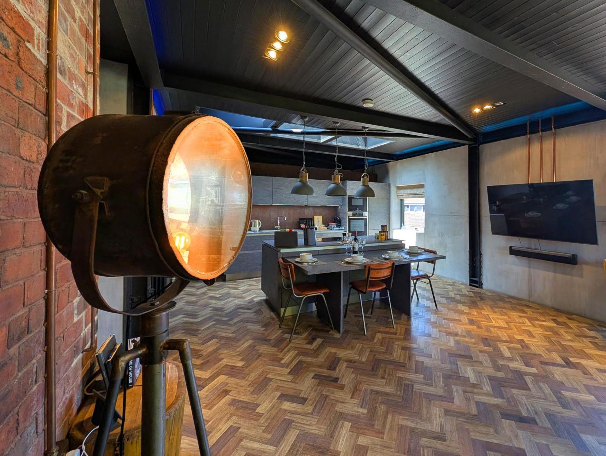 The Bells - Luxury Serviced Apartments Leeds  Ngoại thất bức ảnh
